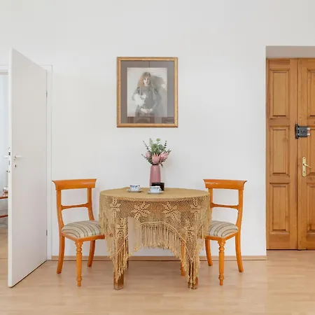 Picturesque In By Renters Krasków