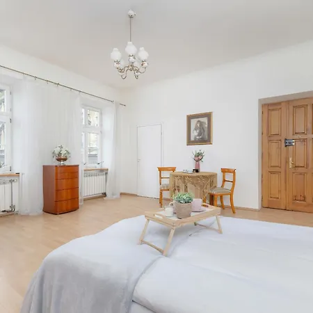 Picturesque In By Renters